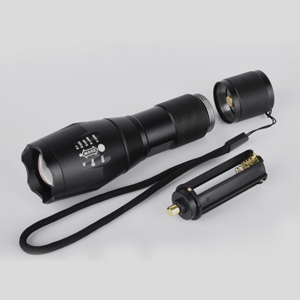 Pivoi 600 Lumens 10W LED Tactical Flashlight